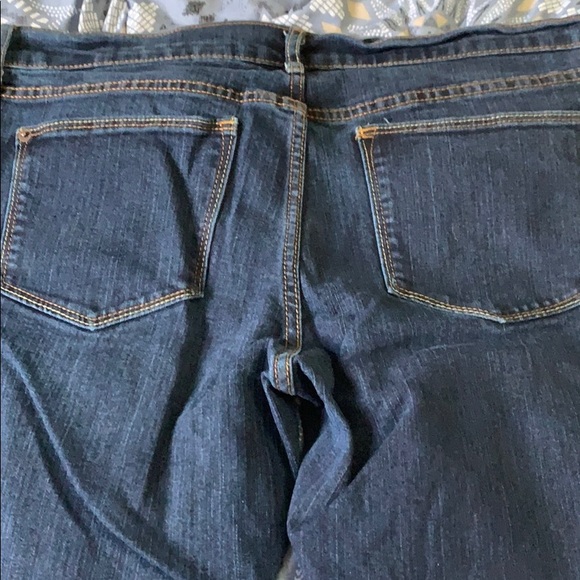 Jeans - Picture 3 of 5